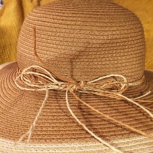Floppy woven hat